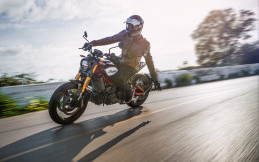 Indian FTR Carbon, Pilihan Baru untuk Dikoleksi