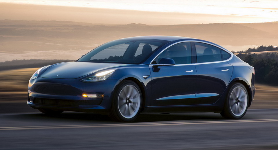 Resmi Diluncurkan, Tesla Model 3 Miliki Jangkauan 350km