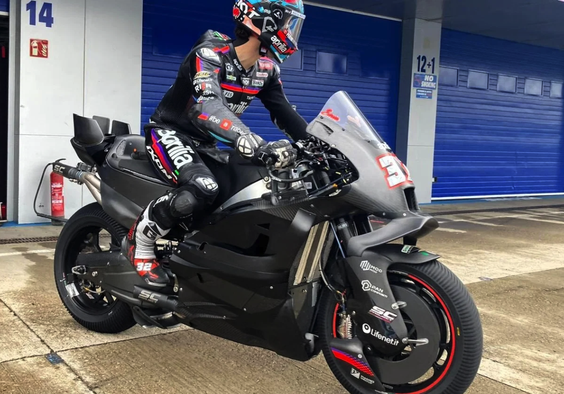 Aprilia Racing Uji Perdana Prototipe Motor MotoGP 850cc 2027 di Sirkuit Jerez