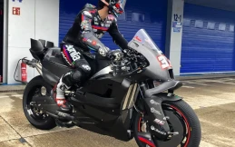 Aprilia Racing Uji Perdana Prototipe Motor MotoGP 850cc 2027 di Sirkuit Jerez