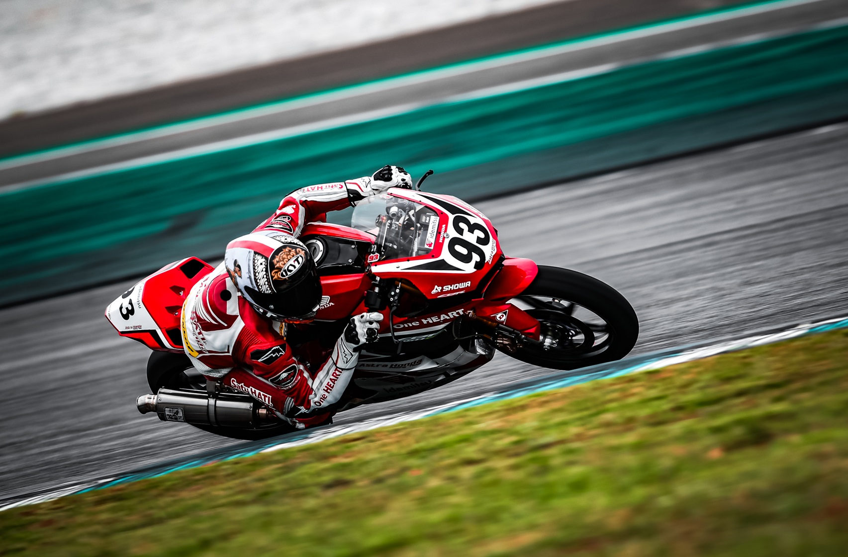 Pembalap AHRT Siap Cetak Sejarah Baru di ARRC 2025 Buriram