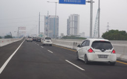 Cara Menghindari Lane Hogger di Jalan Tol