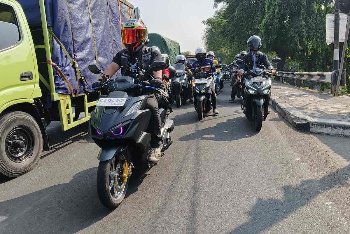 Tips Memilih Pelumas Motor Matic agar Mesin Dingin dan Optimal