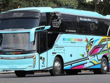 Bus Baru PO Rehobot Trans, Pertama Pakai Skylander R25 Skyseat di Kalbar