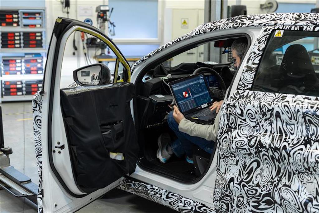 Nissan Gandeng Monolith, Percepat Pengembangan Mobil Lewat AI