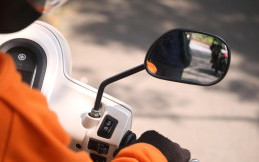 Tak Hanya Ada di Mobil, Ini Tips Hindari Blind Spot di Sepeda Motor