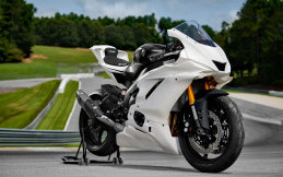 Yamaha YZF-R6 GYTR 2022, Siap untuk Dipacu