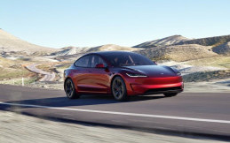 Tenaga Tesla Model 3 Performance Meningkat, Harga Mulai Rp 856 Jutaan