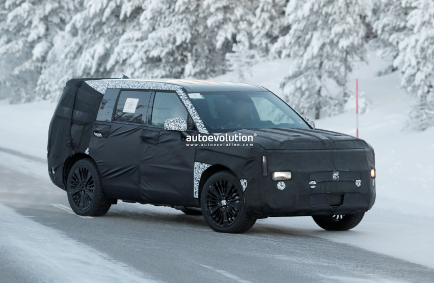 Semakin Canggih, Hyundai Santa Fe Facelift Tampil dengan DRL Vertikal dan Teknologi AI