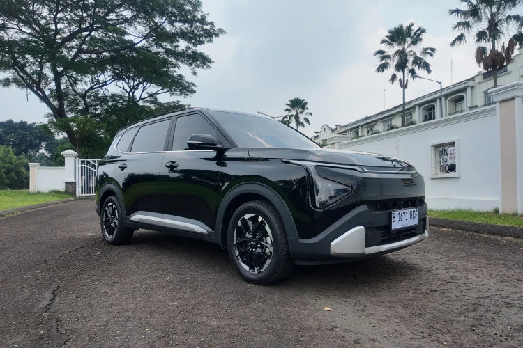 Test Drive Kia Carens 2026, MPV Andalan dengan Mesin Baru