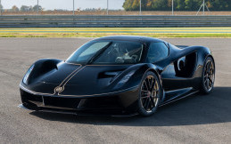 Lotus Evija Fittipaldi Limited Edition Merayakan 50 Tahun