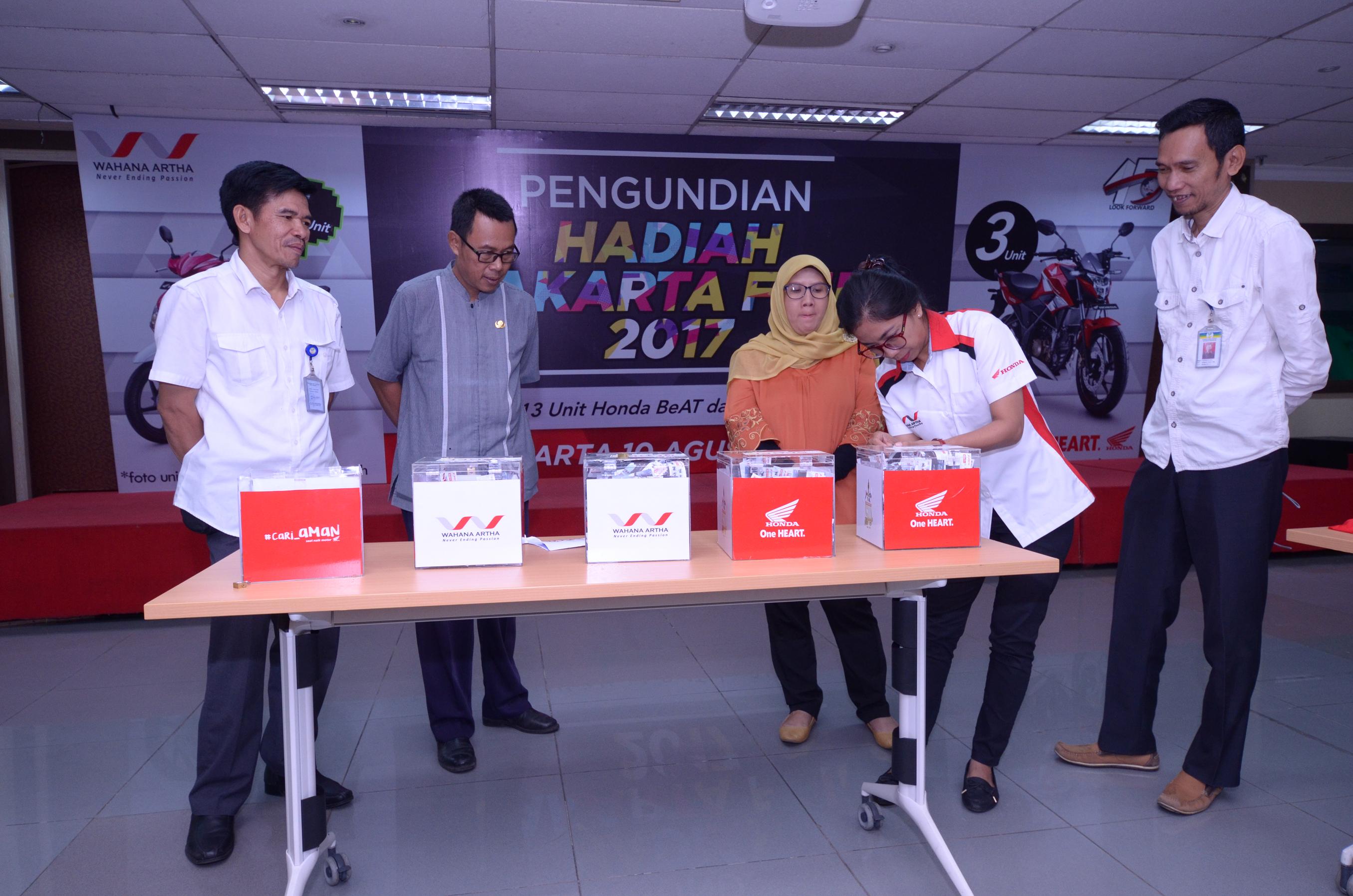Wahana Undi 16 Hadiah Motor Konsumen Jakarta Fair