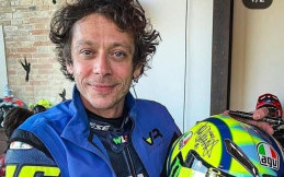 Valentino Rossi Lelang Helm Penuh Kenangan, Hasilnya Disumbangkan ke Korban Banjir Valencia