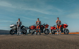 Harley-Davidson Turunkan Road Glide Balap di King of the Baggers 2026