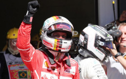 Vettel Girang Asapi Bottas di GP Brasil