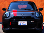 Gunakan Mesin Turbo, MINI Cooper S Red Line Edition Resmi Meluncur