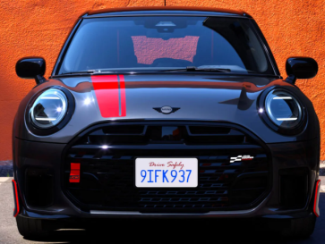 Gunakan Mesin Turbo, MINI Cooper S Red Line Edition Resmi Meluncur