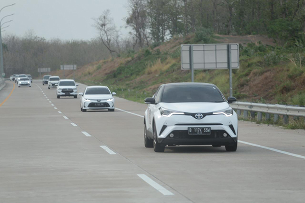 Survey Kendaraan Impian Konsumen, 31 Tim Toyota Naik 9 Mobil Jelajahi Indonesia