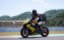 Begini Apparel yang Wajib Dikenakan Agar Aman Saat Geber Motor di Sirkuit