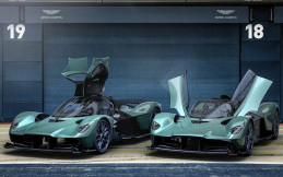 Aston Martin Valkyrie Spider, Edisi Terbatas dan Ekstrem