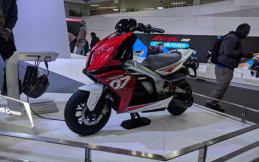 TVS Creon, Skuter Listrik Pintar Hadir di Auto Expo 