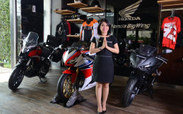 Layanan Manja Konsumen Premium Honda BigBike
