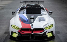 Supercar impian BMW M8 GTE Resmi Diperkenalkan 