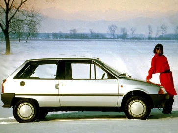 Merayakan 40 Tahun Citroen AX, Pelopor Mobil Perkotaan Efisien