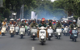 Piaggio Indonesia Ramaikan Acara Mods May Day 2019 di Bandung
