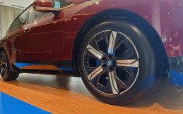 Goodyear EfficientGrip Performance 2 Resmi Jadi Ban OE BMW iX