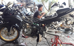 Imbas Corona, Bengkel Kawasaki Ini Omsetnya Menurun Sampai 75 Persen