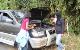 Tips Ringan Perbaiki Mobil dalam perjalanan