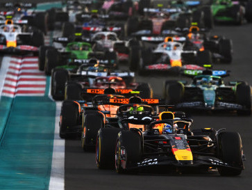 Hasil F1 Abu Dhabi 2025: Max Verstappen Menang, Lando Norris Juara Dunia