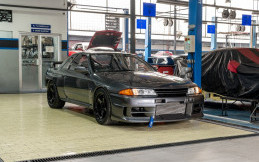 Modifikasi Nissan Skyline R32 GT-R Ingin Minimalis dan Tetap Klimis
