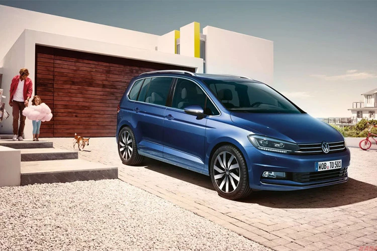 Setelah 23 Tahun, Volkswagen Hentikan Produksi Touran