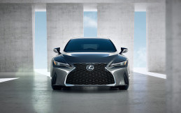 Lebih Detail Lexus IS 2021, Simak Galeri Fotonya!