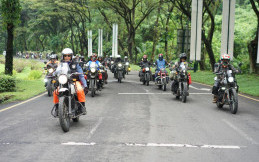 Royal Enfield Ajak Komunitas Riding dan Camping Jalur Ciputat Cipamingkis