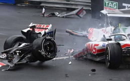 Begini Penjelasan Mobil F1 Mudah Hancur Saat Menabrak
