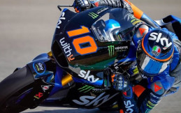 Sang Adik Ingin Naik Kelas ke MotoGP, Valentino Rossi: Fokus Moto2 Dulu