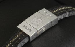 Gelang dari Ban Mobil F1 Michael Schumacher Dijual Rp150 Juta
