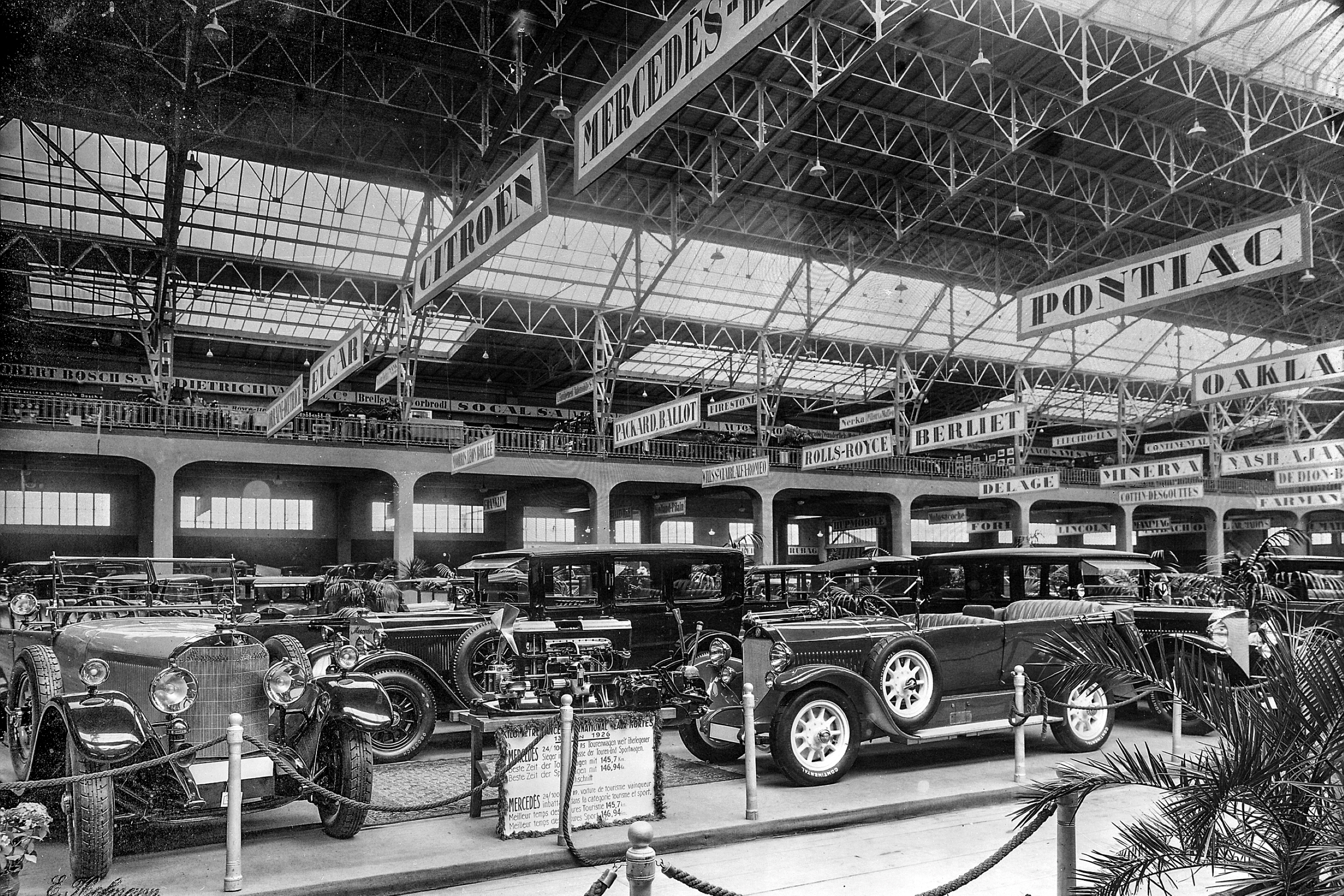 Rangkuman Perjalanan 100 Tahun Merek Mercedes-Benz