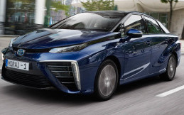 Toyota Yakin Harga Mobil Hidrogen dan Hibrida Seimbang Tahun 2025