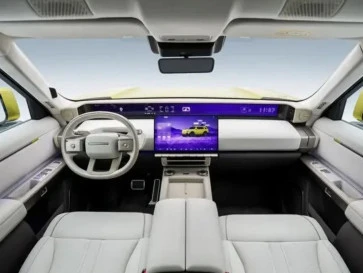 Freelander 8 Pamer Interior Mewah, Usung Layar 46,3 Inci dan Teknologi Huawei ADS 5.0
