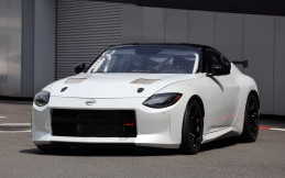 Nissan Z Versi Balap Siap Balapan di Fuji 24 Hour Race