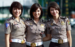 Video Polwan Cantik Ajak Bikers Hadiri Internasional Bandung Bike Week