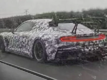 Xiaomi Keciduk Uji Supercar Dua Pintu Pakai Sayap Raksasa, Intip Bocorannya