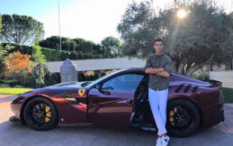 Ferrari F12 Jadi Koleksi Supercar ke-20 Cristiano Ronaldo