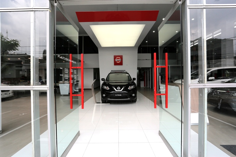 Nissan Resmikan Retail Concept di Roxy Jakarta