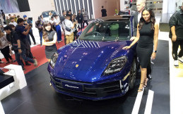 Porsche Boyong Panamera dan Taycan Terbaru ke GIIAS 2024 ICE BSD City