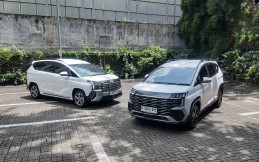 Perbedaan Hyundai Stargazer Cartenz X dengan Stargazer Cartenz Biasa